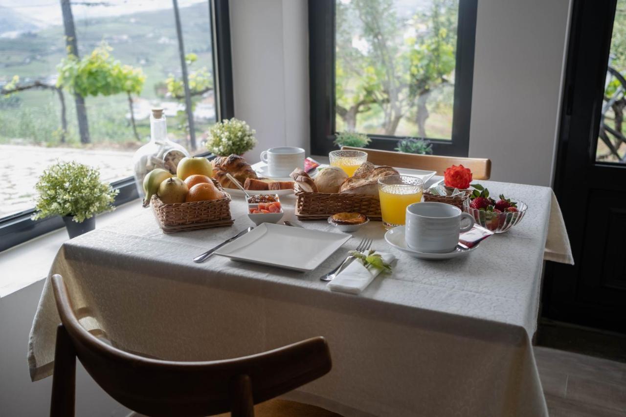 Quinta Pecega - Al Bed & Breakfast Peso da Regua Bagian luar foto